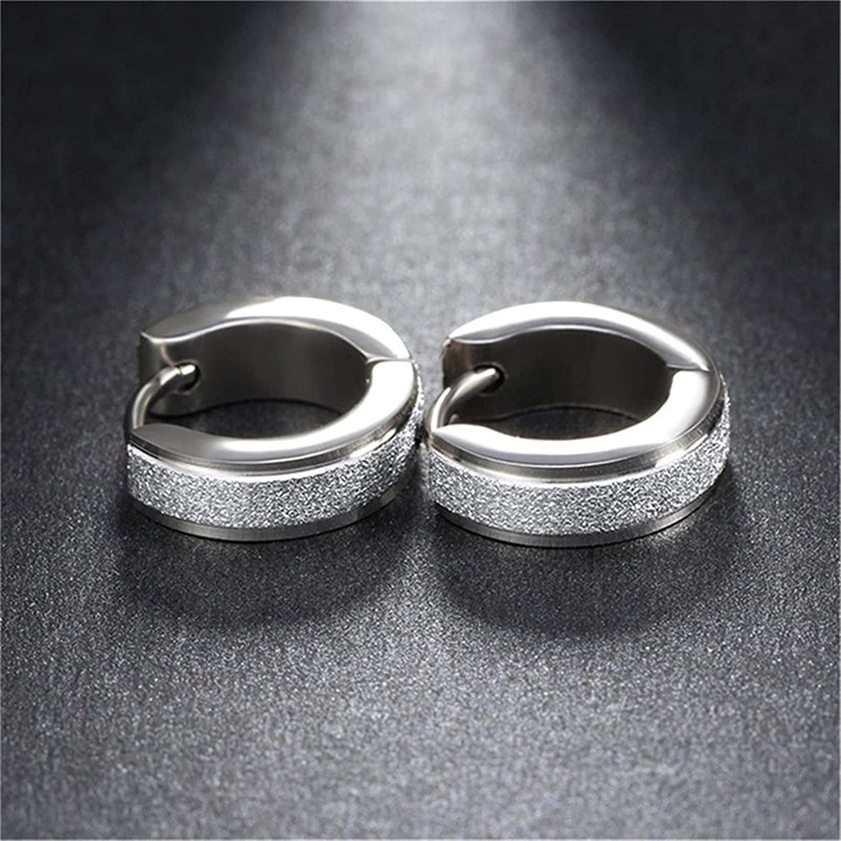 A Pair Of Unisex Kids Fashion Luxurious Stainless Steel Silver Earrings