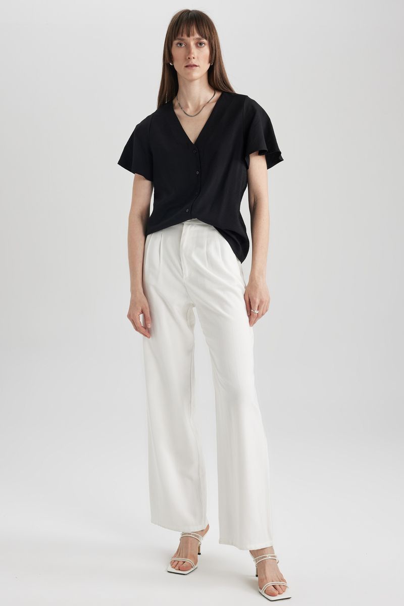 Woman Casual Regular Fit V Neck Woven Short Sleeve Blouse - Black