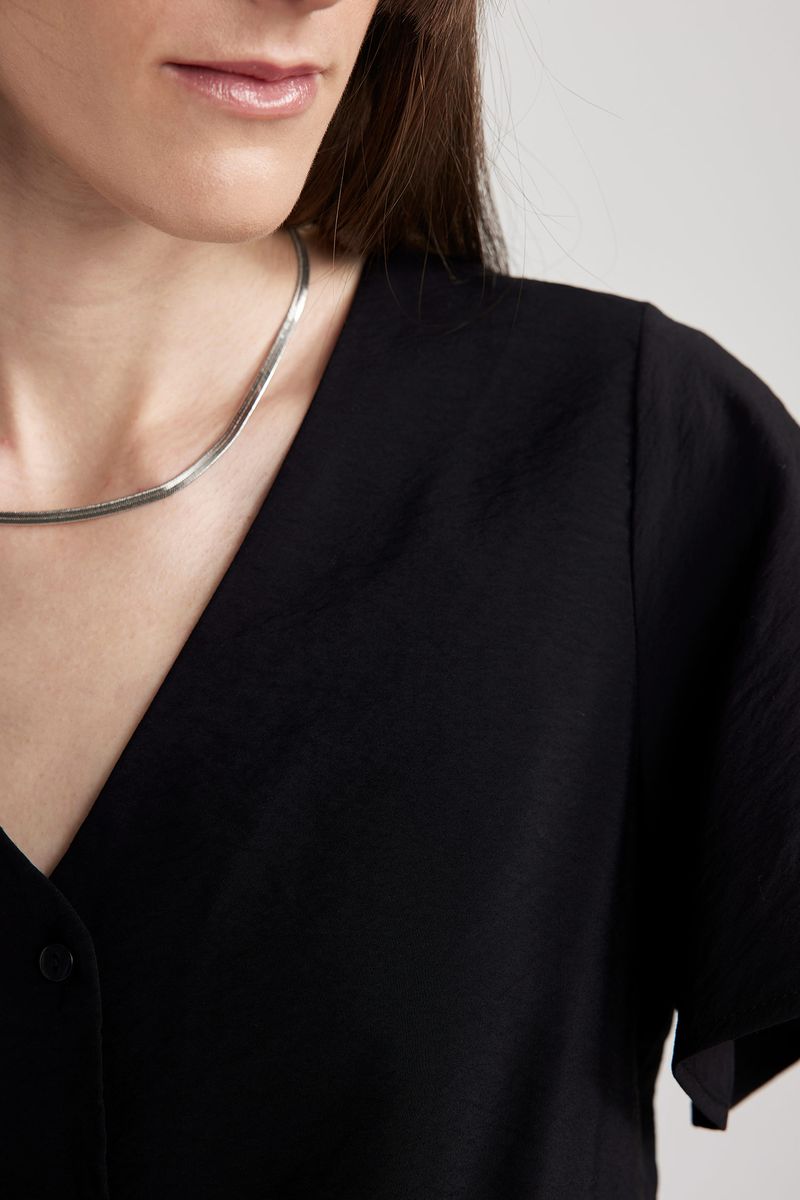 Woman Casual Regular Fit V Neck Woven Short Sleeve Blouse - Black