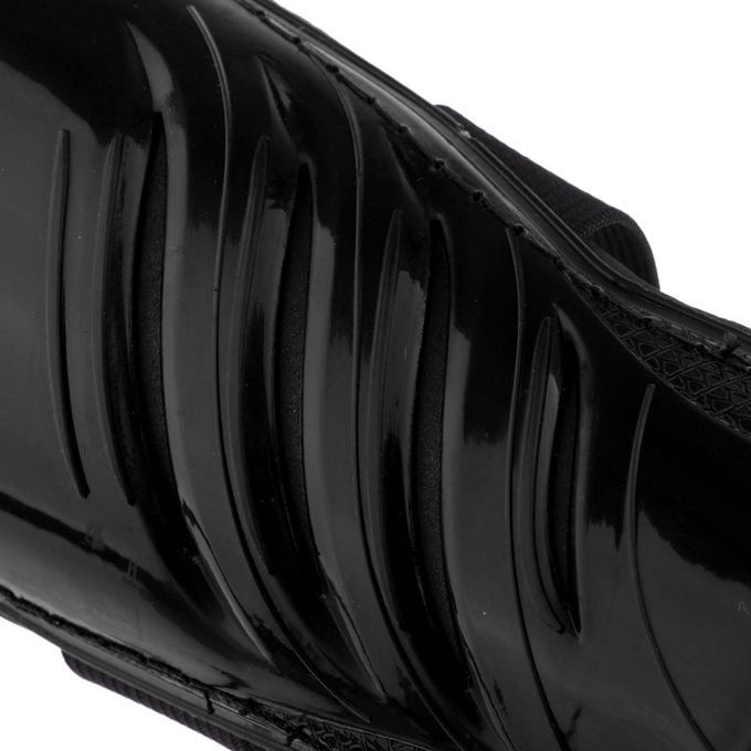 Pair Of Lightweight Shin Guards Comfortable To Wear For Soccer Black