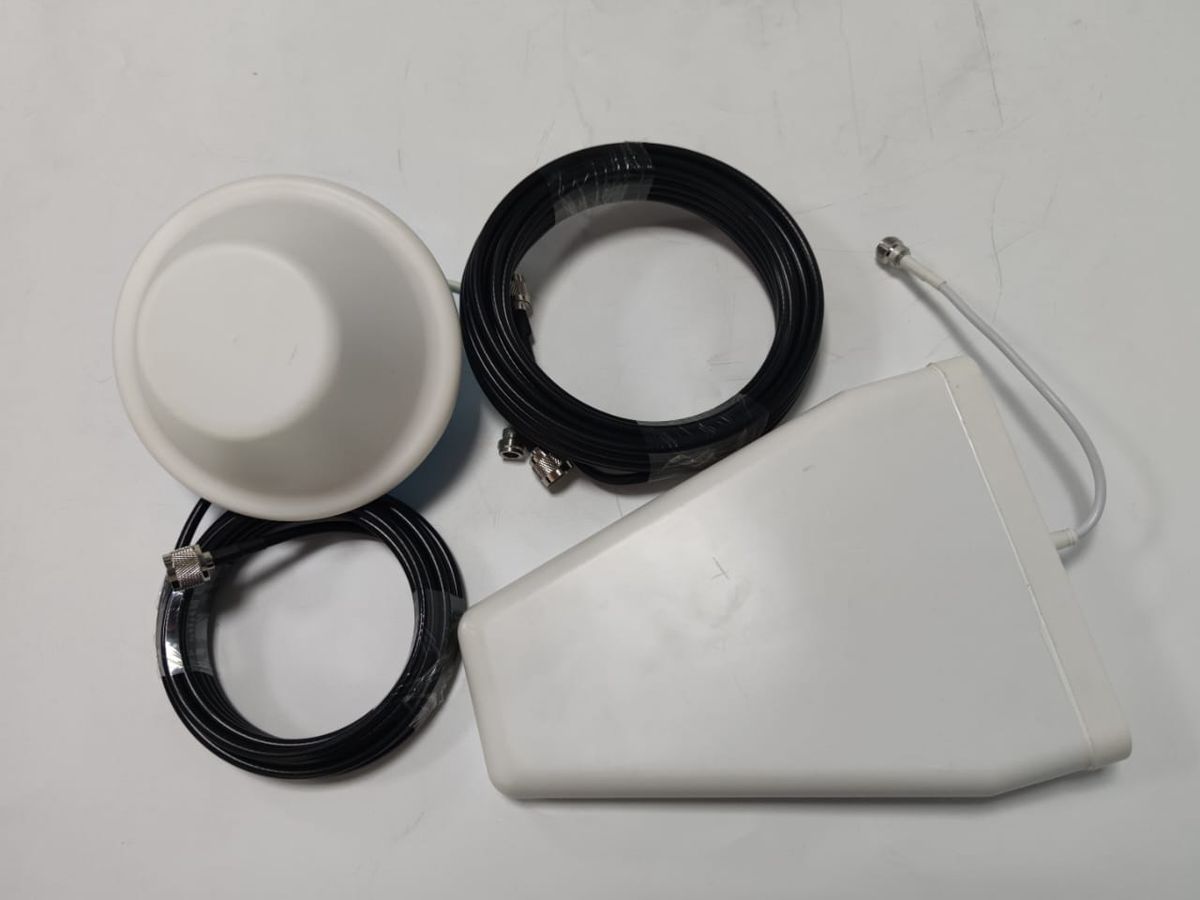 Heavy Duty Network Booster Dual Band - B20+B7, -27dBm 5.5kg With Full Accesories