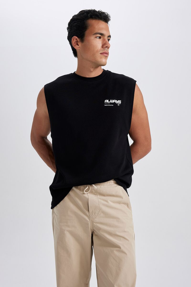 Man Young Boxy Fit Crew Neck Knitted Athlete - Black