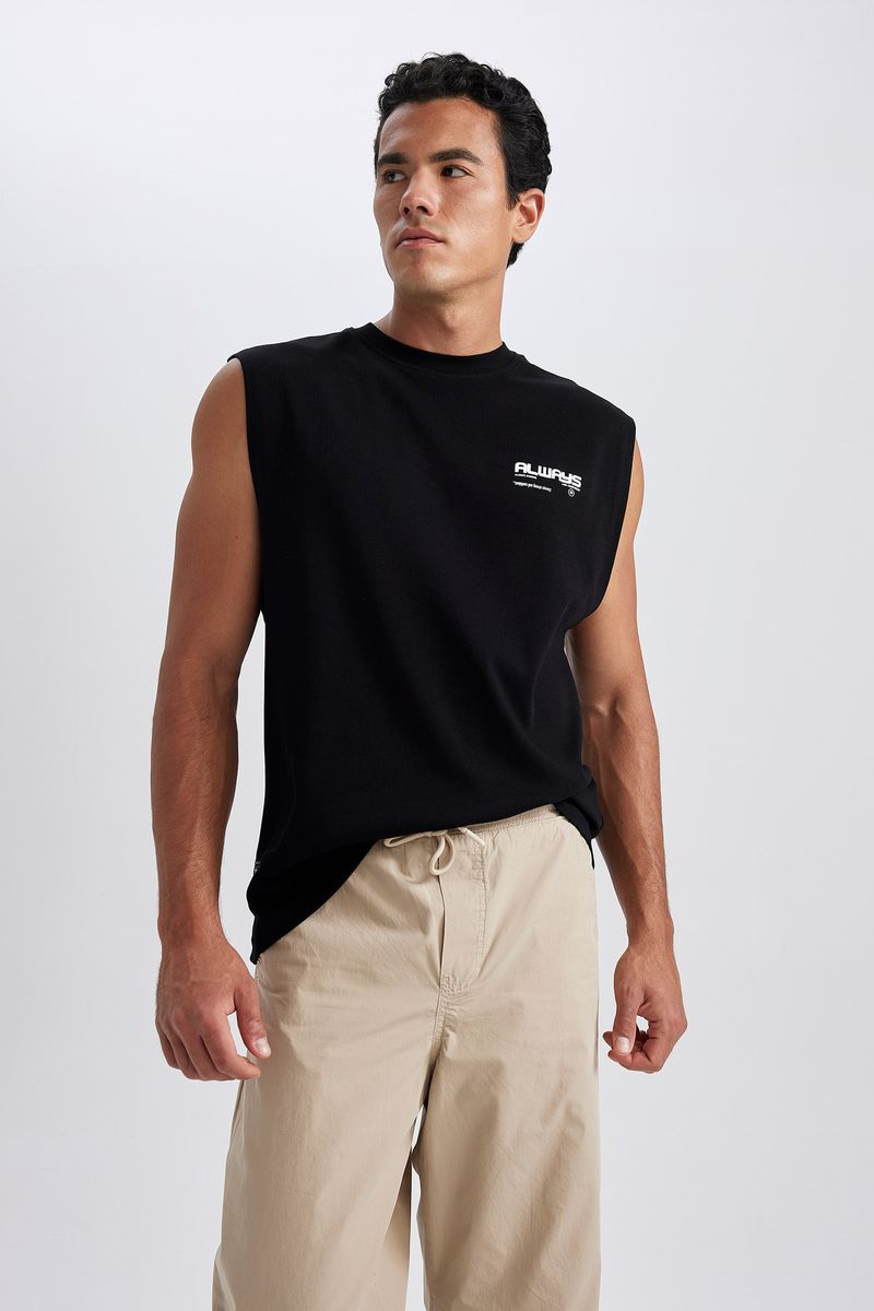 Man Young Boxy Fit Crew Neck Knitted Athlete - Black