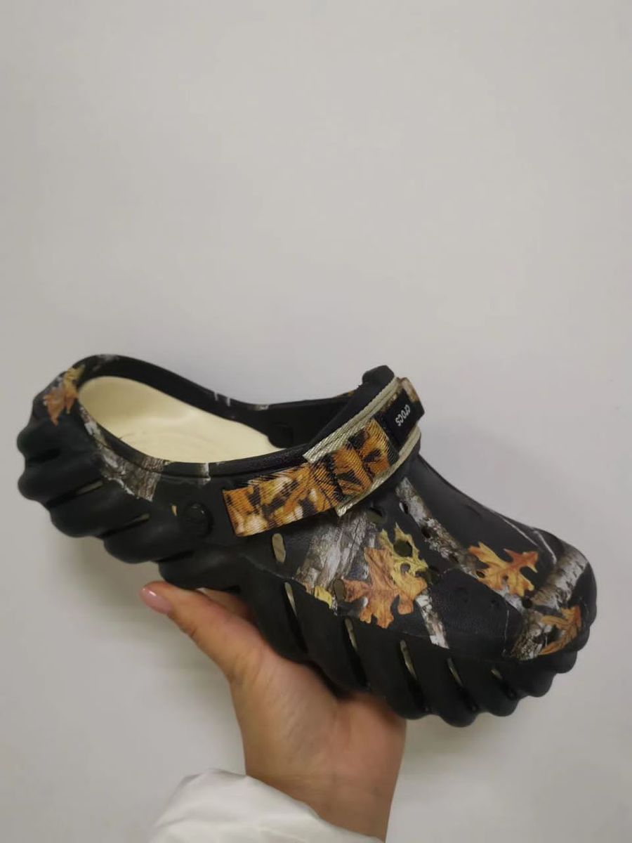 ECHO CLOG SANDALS