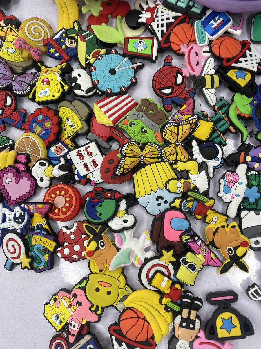 25 Pieces Wholesale Crocs Charms &Jibbits