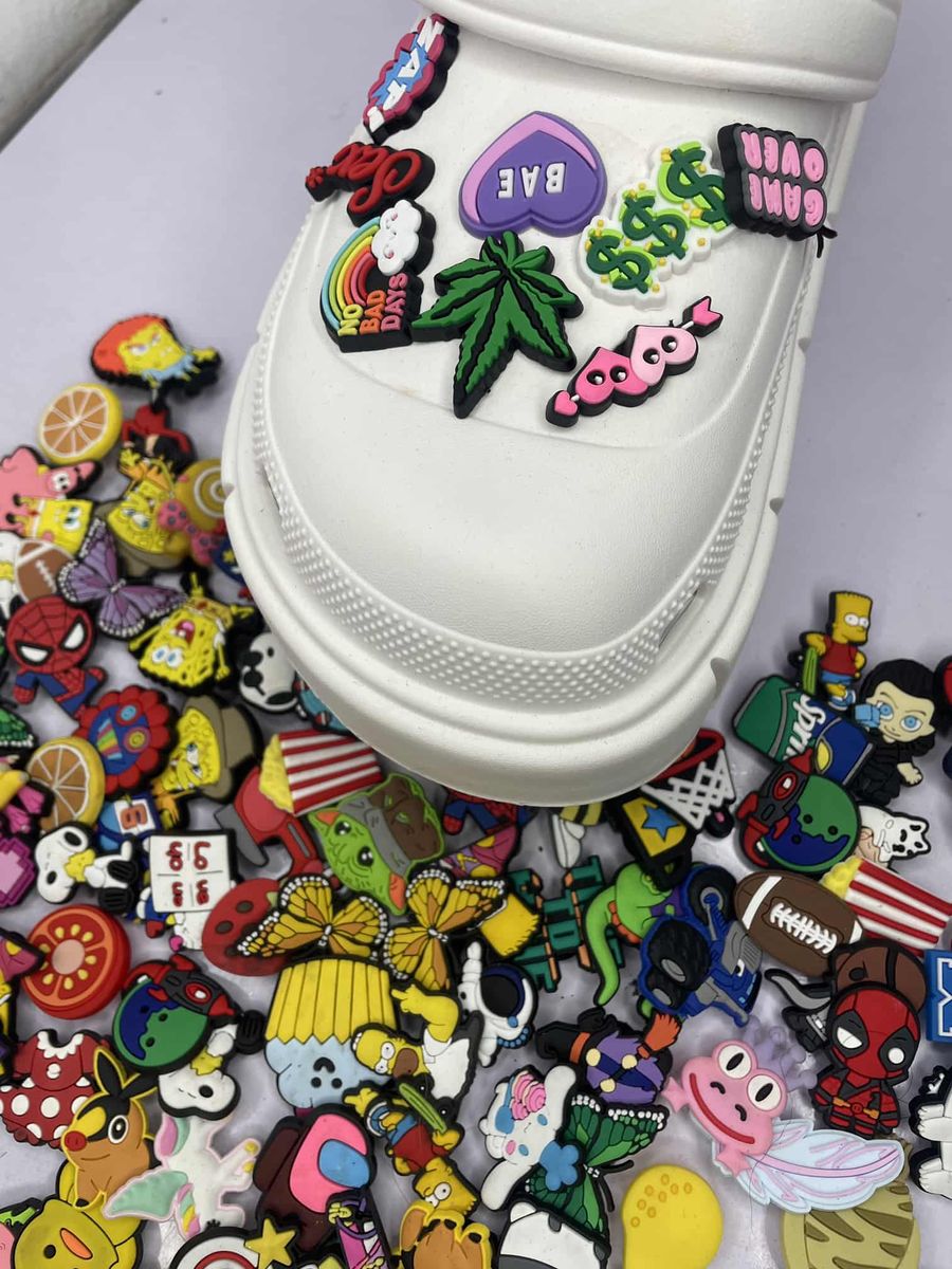25 Pieces Wholesale Crocs Charms &Jibbits