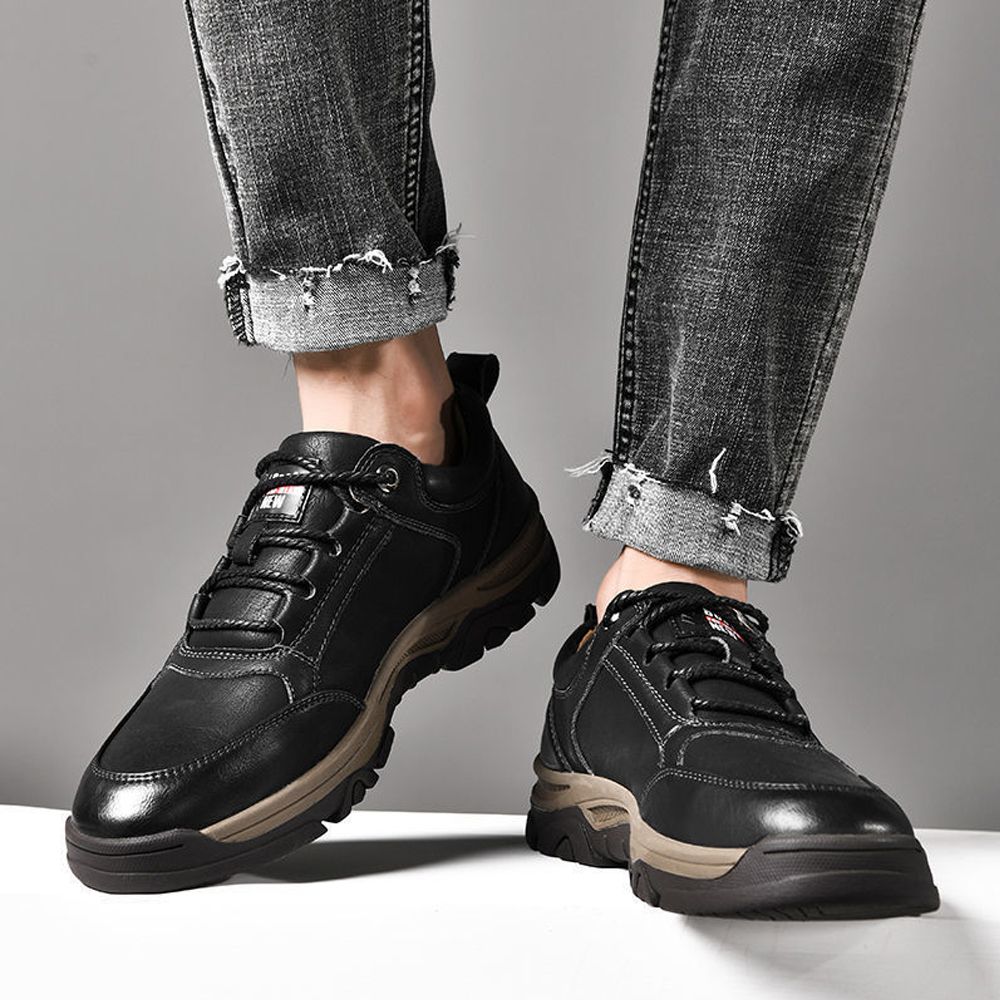 Men's Hiking Shoes Are Wear-resistant And Waterproof - Black