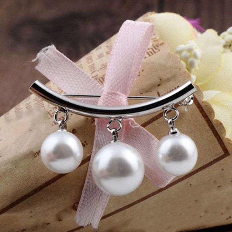 Women Faux Pearl Dangle Brooch Pin Cardigan-Silver