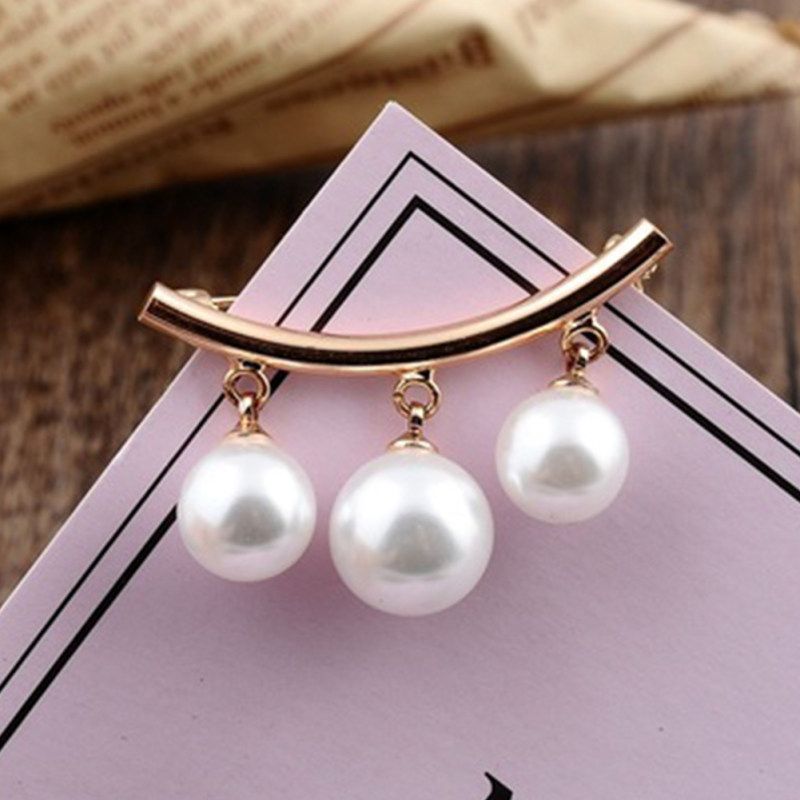 Women Faux Pearl Dangle Brooch Pin Cardigan-Silver