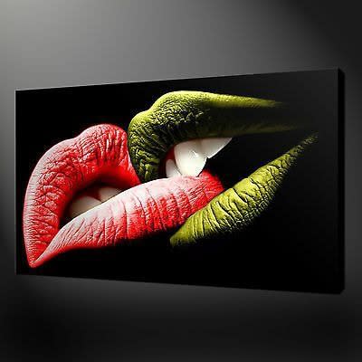 Kiss Lips Canvas