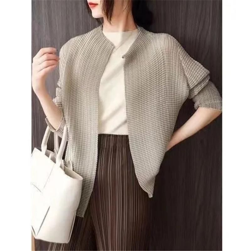 Pleated Cardigan Women Solid Color Non-Button Short Coat Female Spring Summer Fashion Long Sleeve Sun Protection Clothing