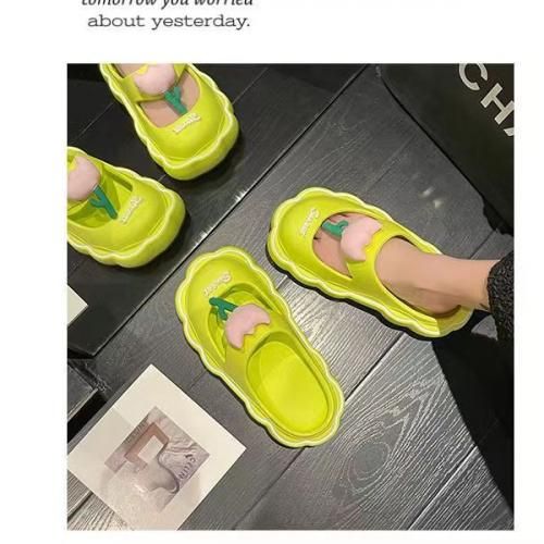 Crocs Slippers For Women Casual Thick Bottom Hollow Breathable Fashion