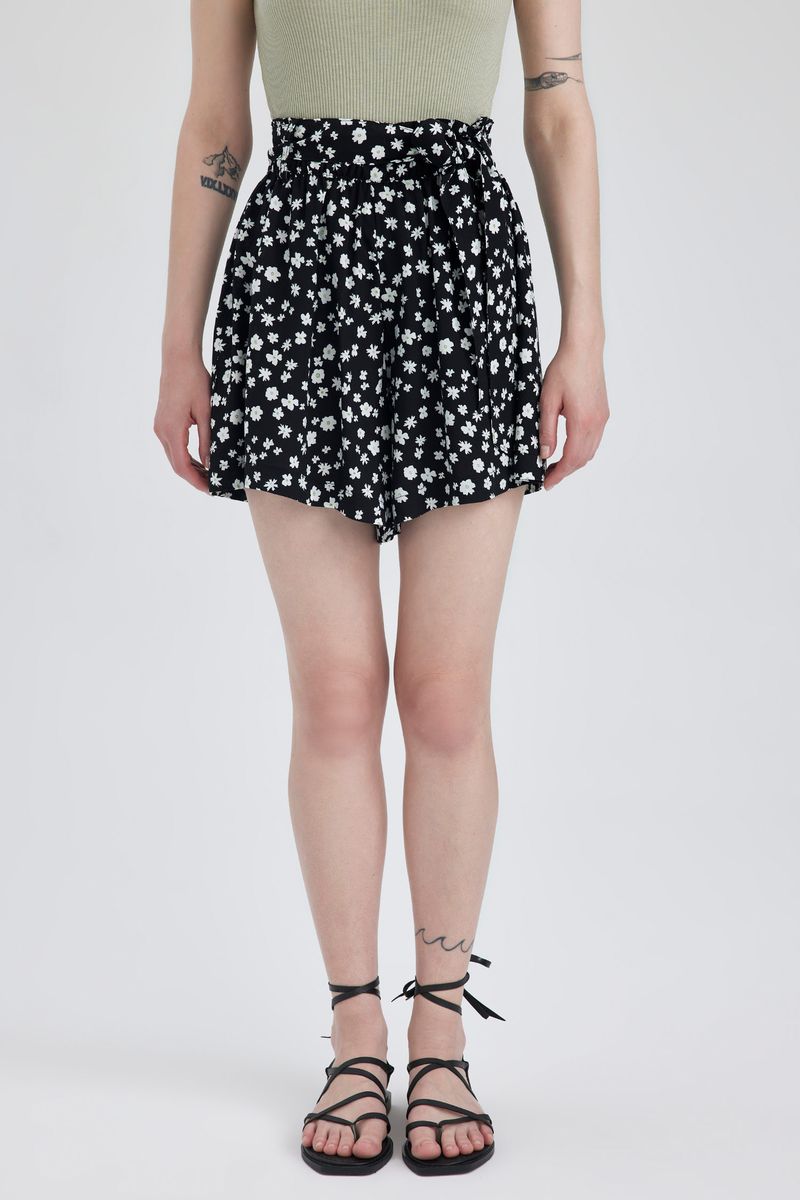 Woman Young Relax Fit Woven Short - Black