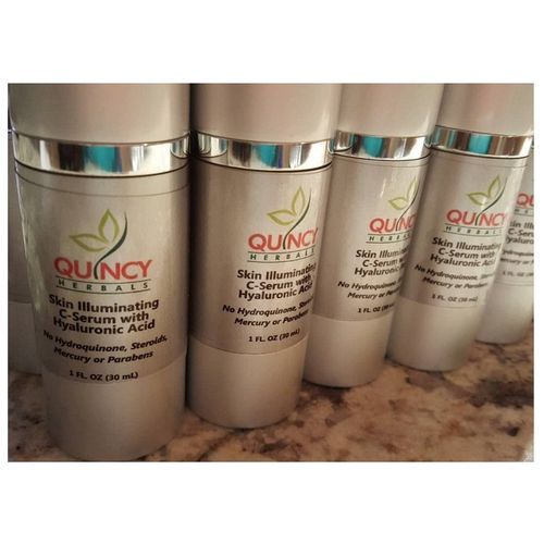 Skin Illuminating C-Serum With Hyaluronic Acid