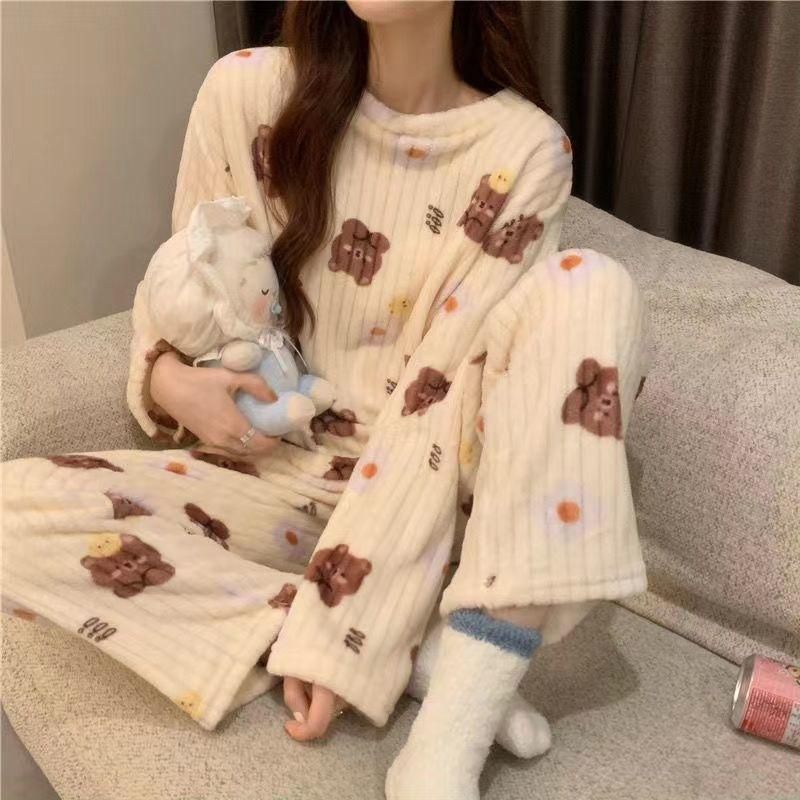New Bear Suit 2022 Autumn and Winter Pajamas round Neck Loose Thin Long Sleeve Home Wear Coral Fleece Ladies Two-Piece Set