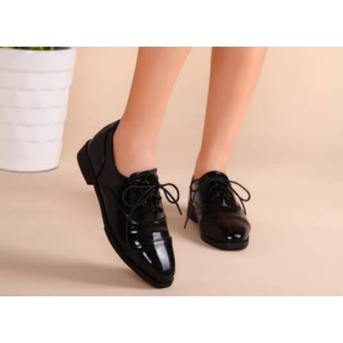 Ladies Lace-up Brogue Shoe