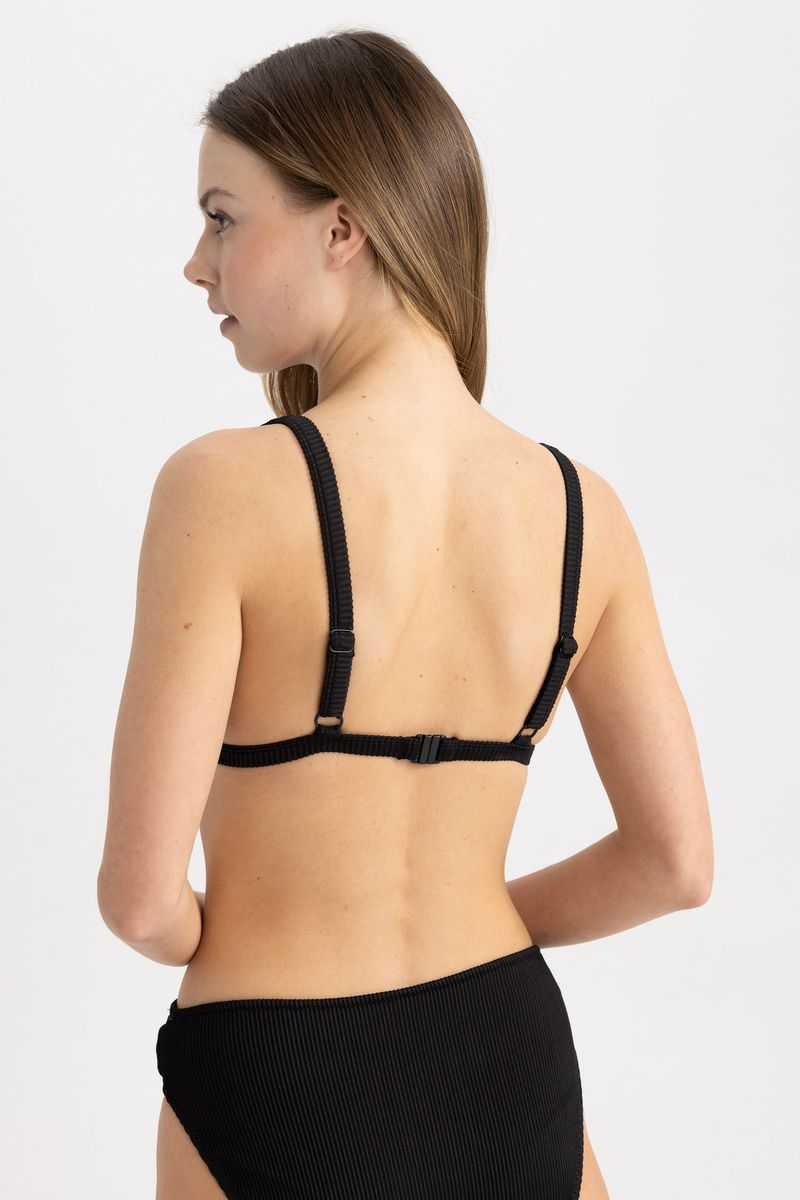 Woman Regular Fit Bikini Top - Black