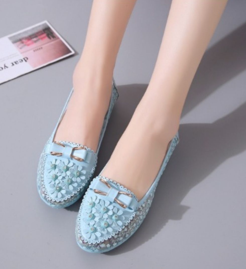 Fashionable Women's Flat Shoe - Blue