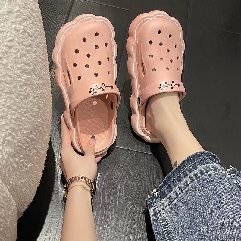 Crocs Woman Sandal Slipper Casual Non-slip Anti-odor Soft Sole Cartoon