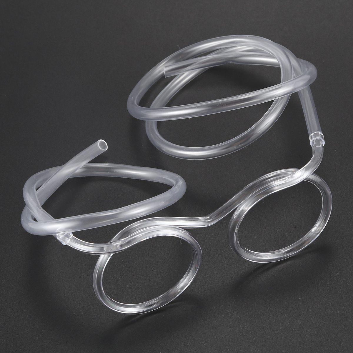 Glasses shape straw to drink -