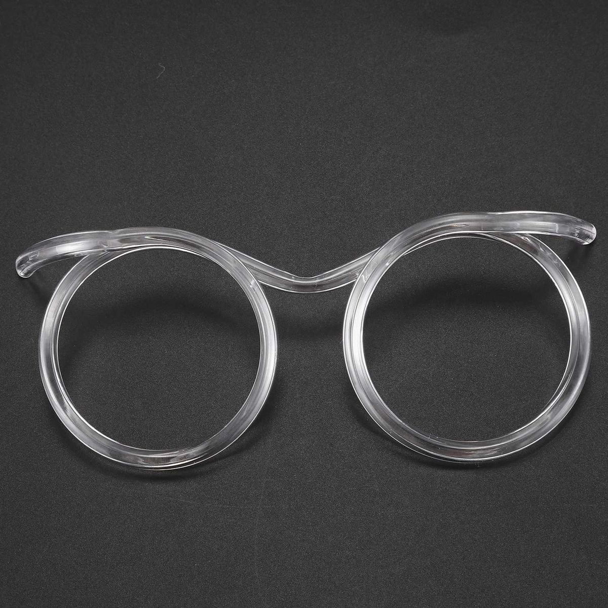 Glasses shape straw to drink -