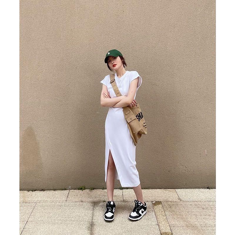 Young Hot Girl Pure Desire Style Design Sense Adult Lady like Woman Black Slit Sheath round Neck Dress Women's Long Waist Slimming