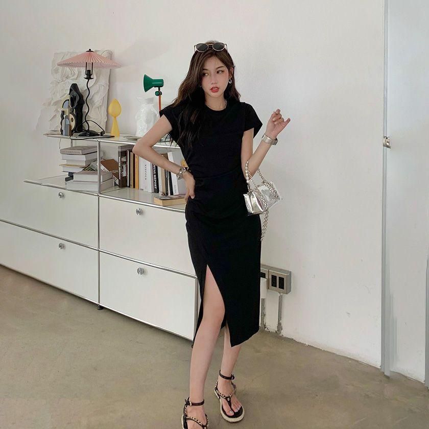 Young Hot Girl Pure Desire Style Design Sense Adult Lady like Woman Black Slit Sheath round Neck Dress Women's Long Waist Slimming