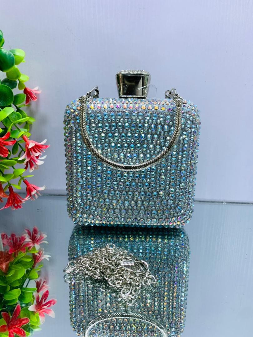 Cute Silver Purse With Lovely Pearls