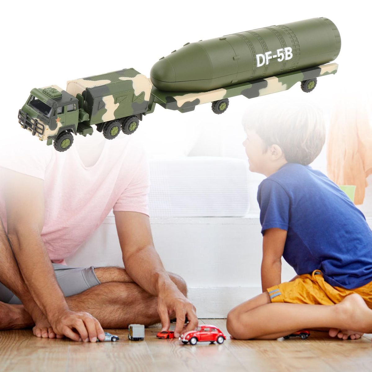 Simulated Diecast Missile Carrier DF-5B 1:100 Scale  Model NO 110