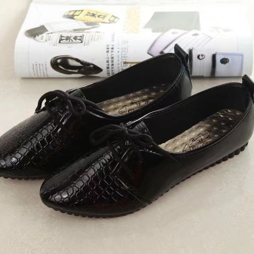 Women's Classic Flat Leather Shoes Lady Walking Lace-up Oxfords