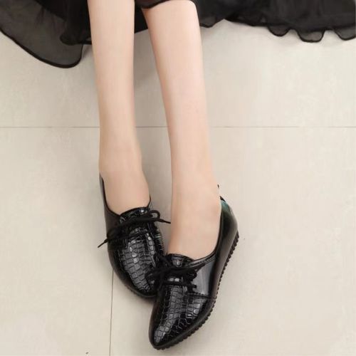 Women's Classic Flat Leather Shoes Lady Walking Lace-up Oxfords