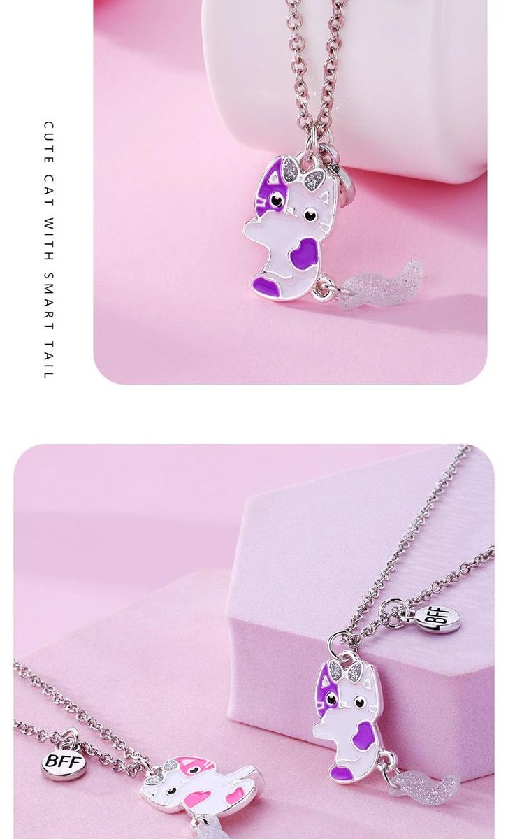 A pair of good friends and best friends BFF cute and lively cat magnets attract children's necklaces