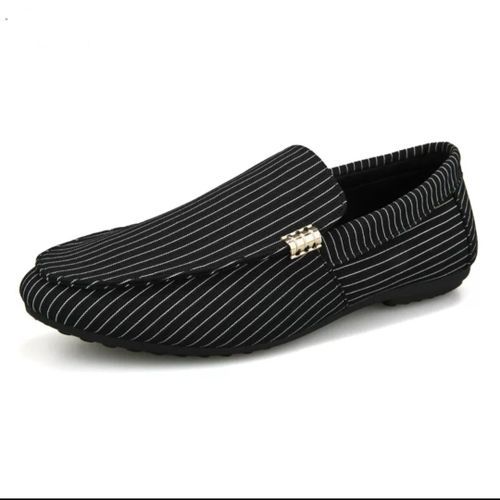 Side Chain Designed Loafers Shoe - Black