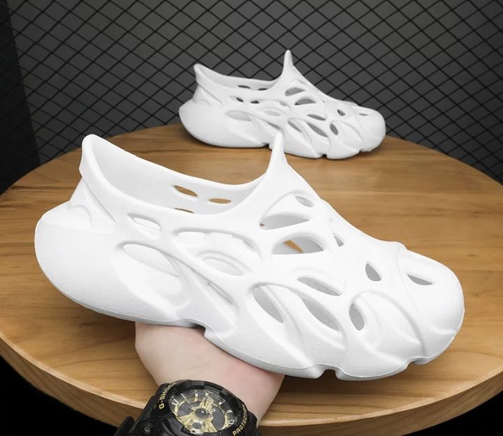 Unisex Clog Gummy HIGH Quality CLOG Fashion Beach Wear Clog Shoes- White