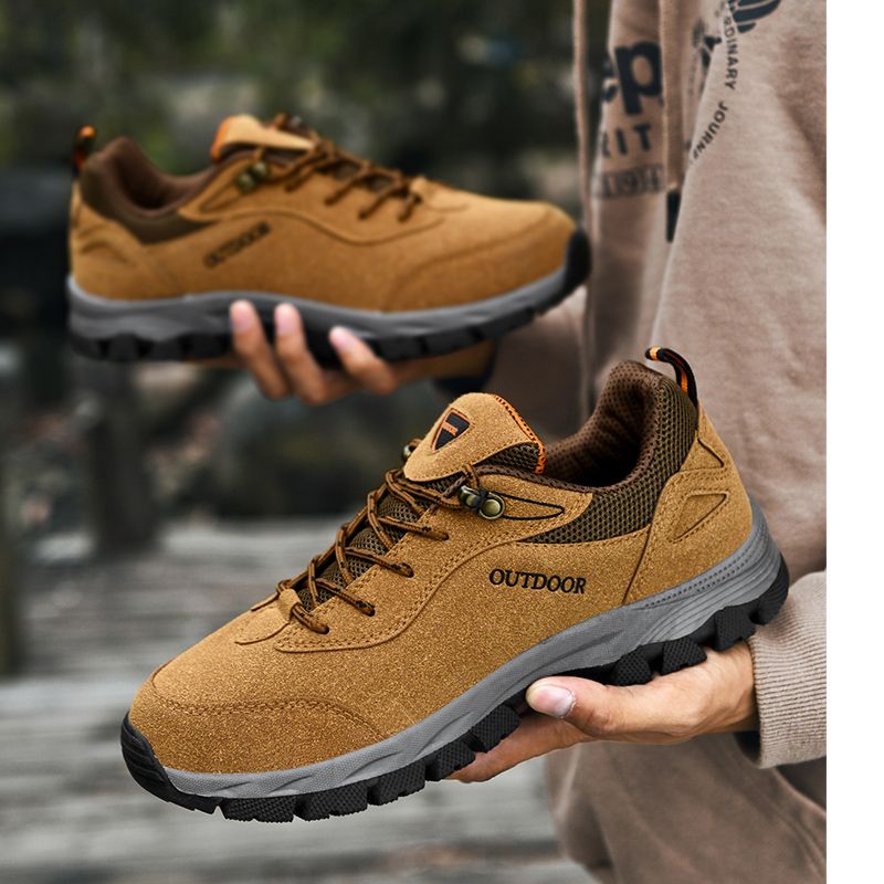 New Arrival Hiking Shoes Men Sneakers EUR Size 39-49 Outdoor Mountain Climbing Shoes High Quality Male Sport Trekking Sneakers Suede Leather Combat Desert Training Shoes Wear-resistant Work Sneakers Khaki
