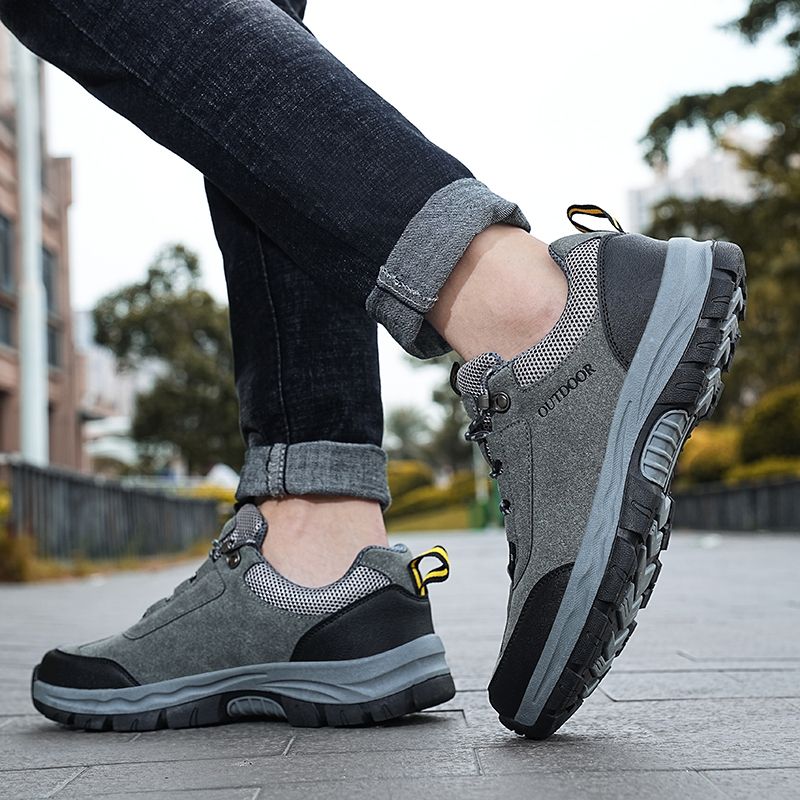 Men's Hiking Shoes Sneakers New Arrival Trekking Shoes Man Breathable Comfortable Mountain Climbing Shoes Lace-up Outdoor Hunting Shoes Sports Work Shoes EUR Size 39-49