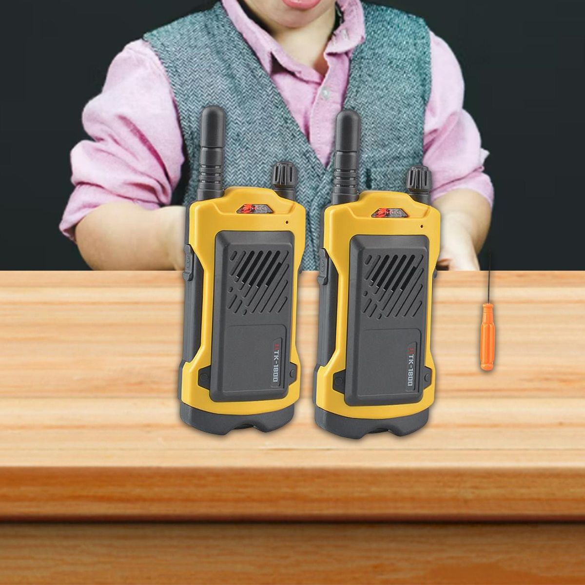 2 Pieces 200M Long Range Kid Toy Gifts Radio Talkies For
