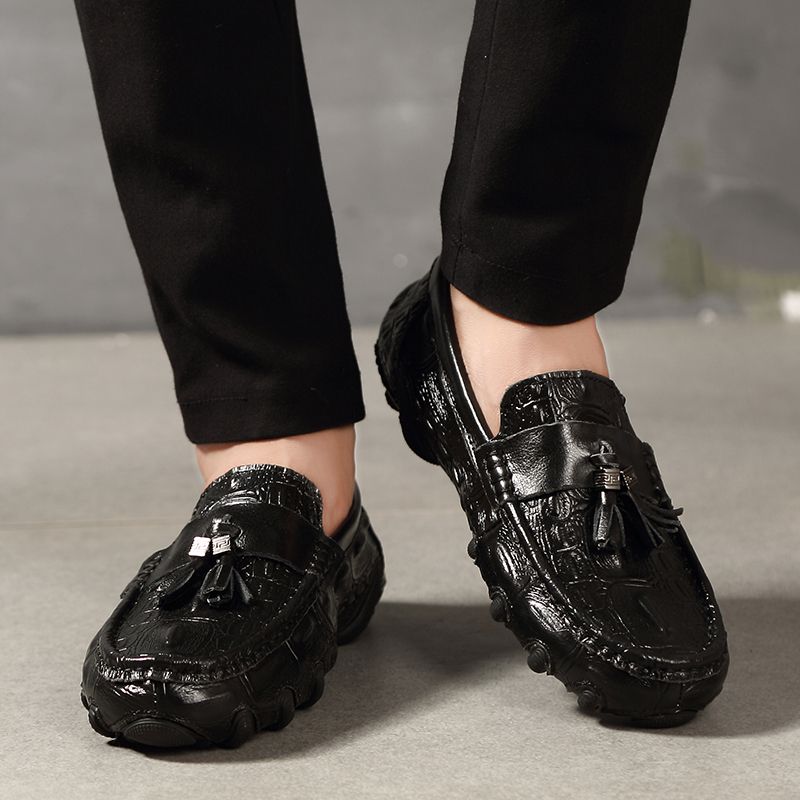 Crocodile Pattern Genuine Leather Loafers Men Tassel Shoes Casual Moccasins