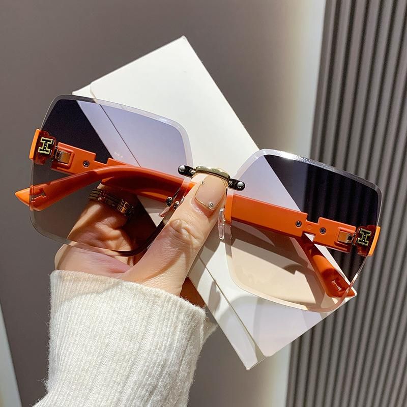 2023 New Frameless Two-Tone Gradient High-Grade Women's Driving Sunglasses Fashion Trend Douyin Online Influencer Sunglasses