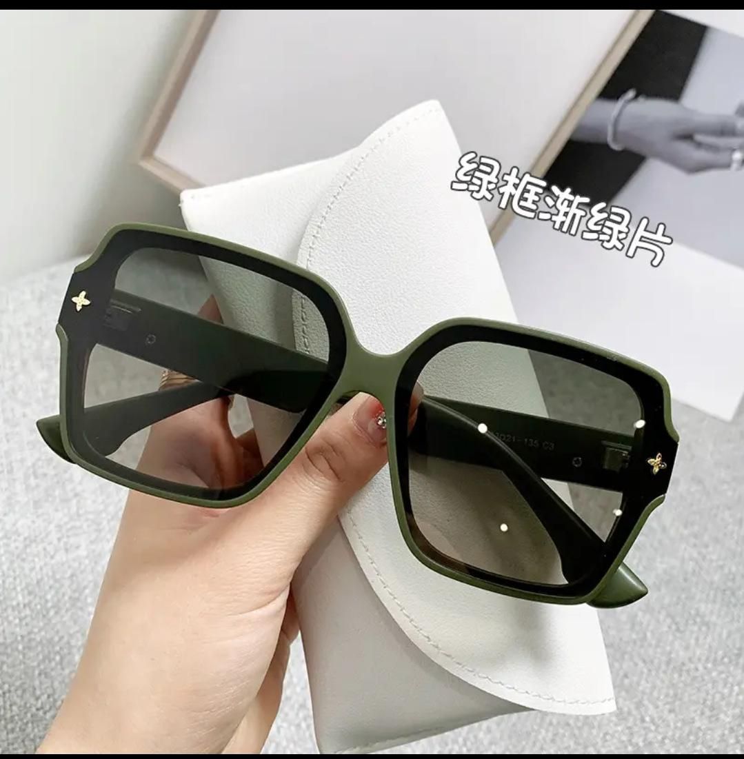 2023 New Women's Large Frame Sun Shade Sunglasses Fashion All-Match Sunglasses Yb8052