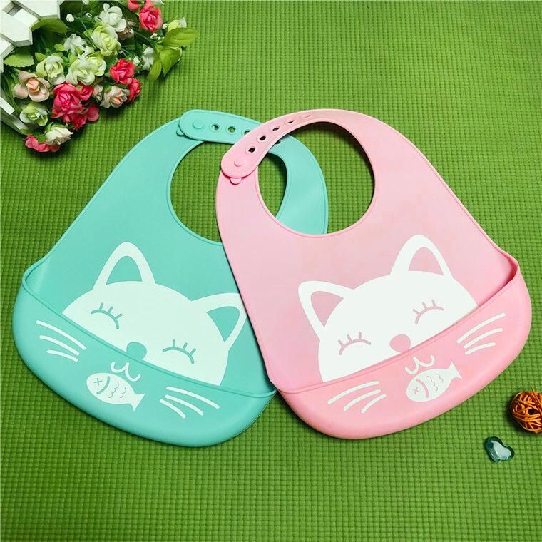4PCS Crown Silicone Baby Bibs Waterproof Bibs
