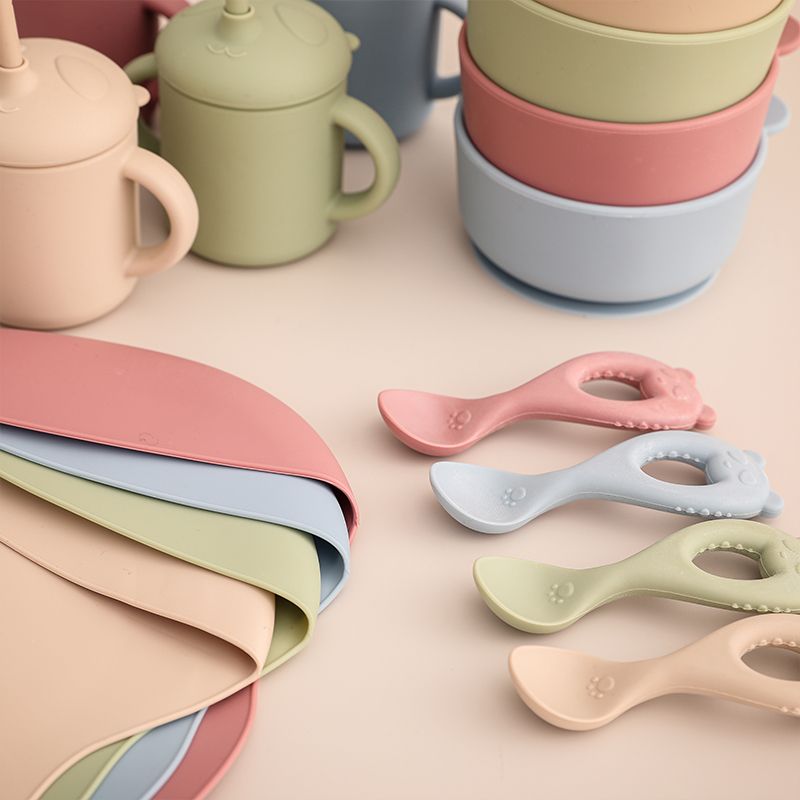 4PcsSet Baby Silicone Plate Spoon Set Baby Feeding Silicone