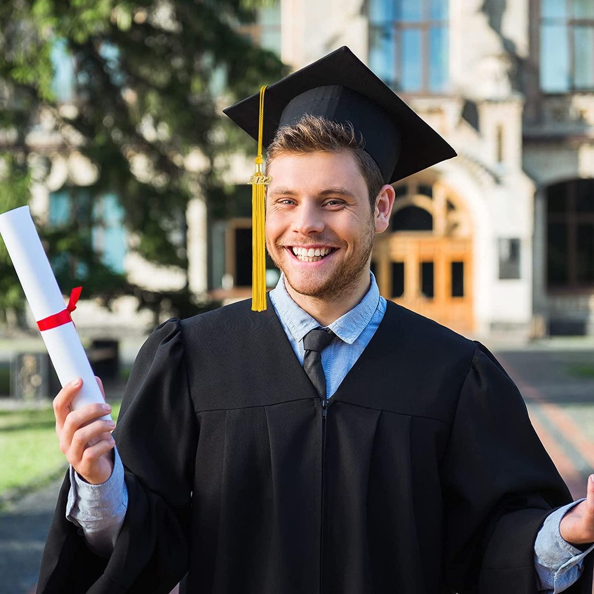 18 Pieces Graduation Tassel with 2022 Charm for Graduation