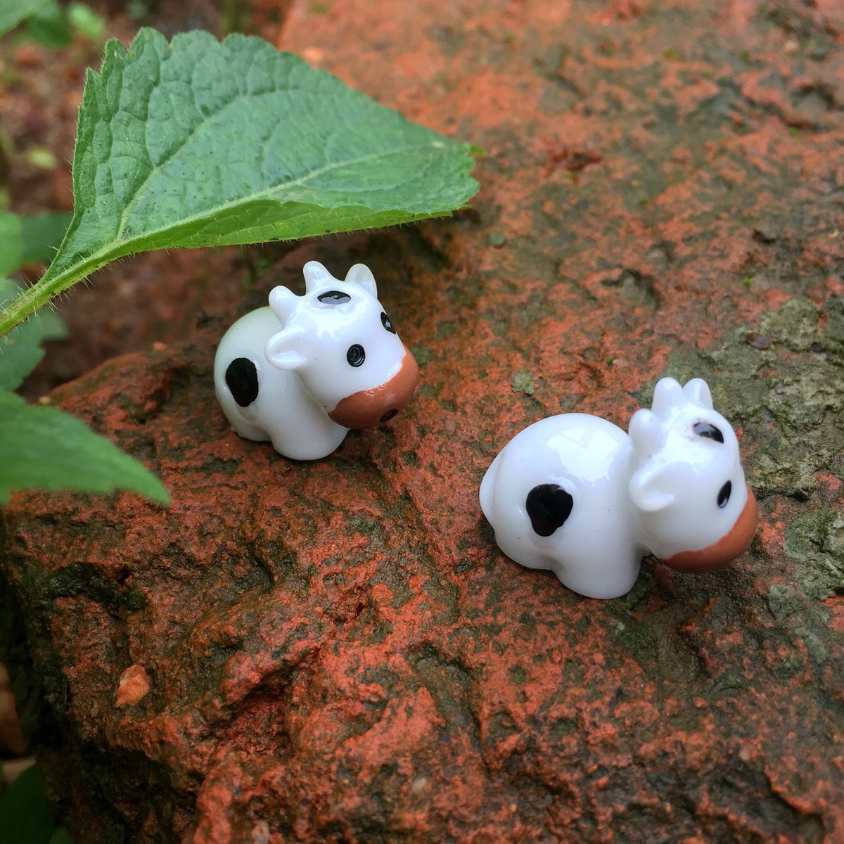 2Pcs Cute Cow Animal Figurines DIY Miniature Bonsai Fairy Garden Ornament Decor