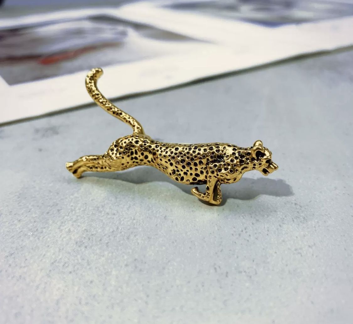 Running Leopard Brooch For Men