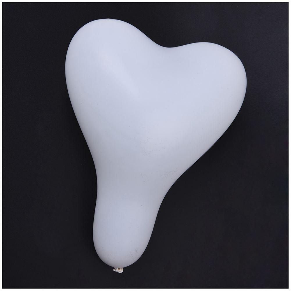 White 6' Latex Hearts Balloons x 5 -