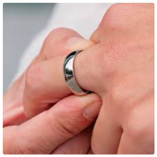 2pc. Couple's 8mm Width Stainless Steel Silver Tone Wedding Ring Band