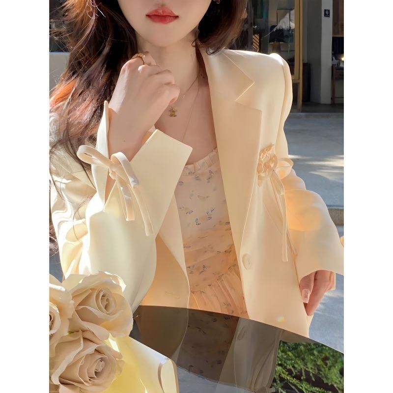 Sweet Milky Yellow Lace-up Solid Color Suit Coat Design Loose Slimming Top for Women