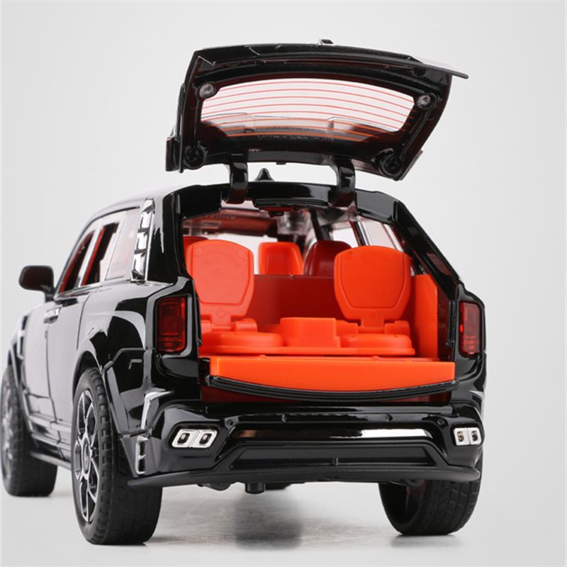 1:24 Rolls Royce Cullinan Masory SUV Alloy Luxy Car Model Di