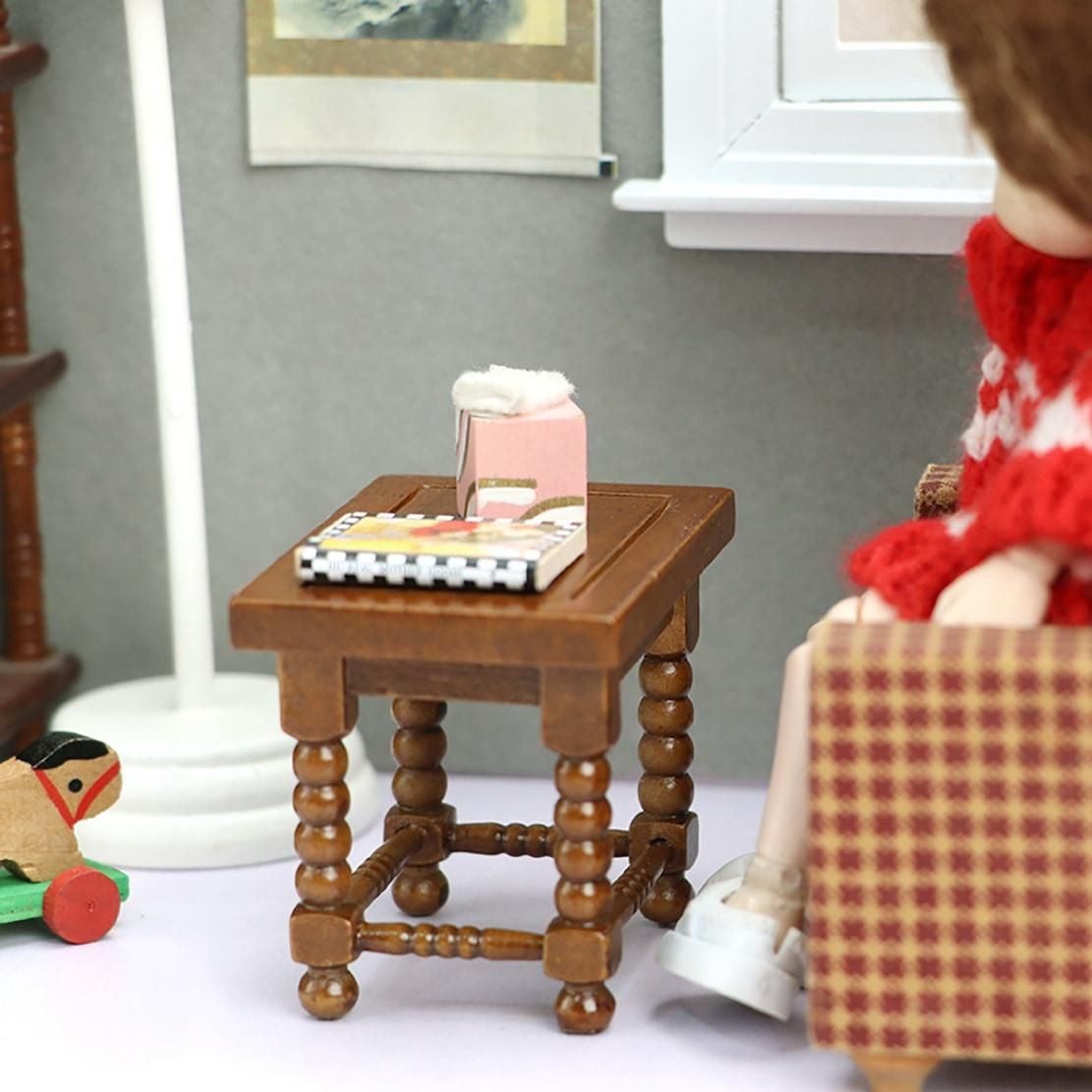 1 12 Dollhouse Miniature Furniture Wooden Stool European Classical Stool for Dolls House Accessories